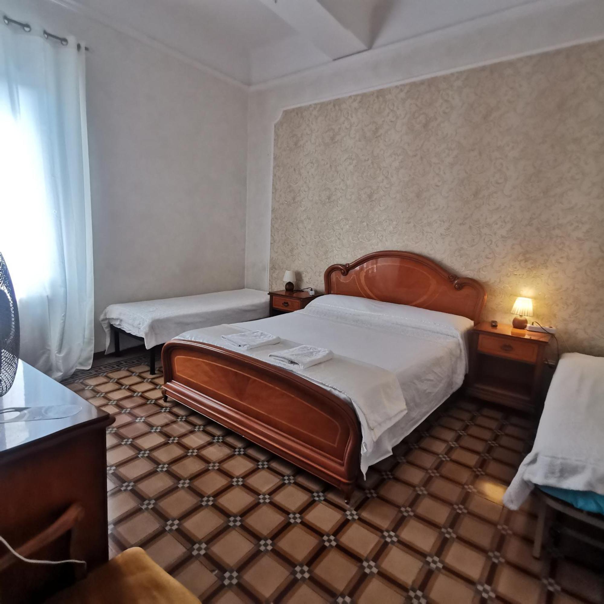 Albisola Bed And Breakfast アルビソーラ・スペリオーレ エクステリア 写真